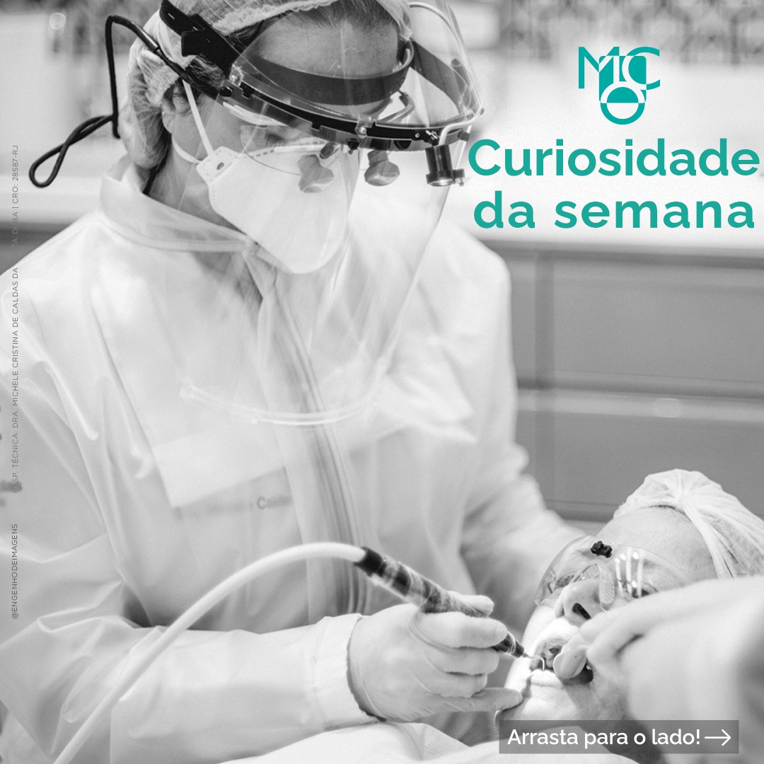 Você sabia que a MENOPAUSA pode modificar a SAÚDE BUCAL?